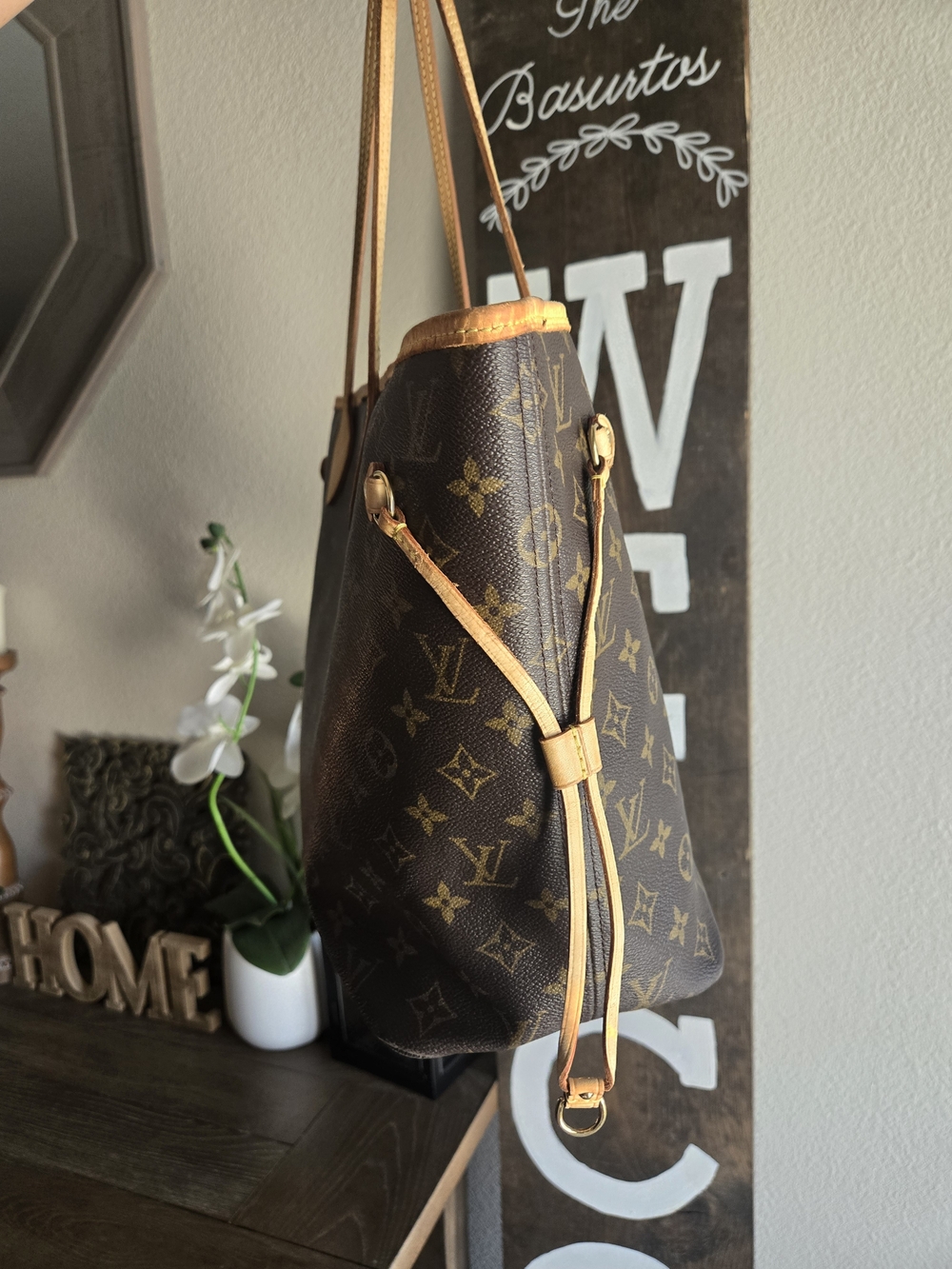 Louis Vuitton Brown Monogram Neverfull Tote - Picture 4 of 17